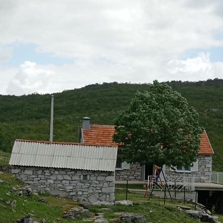 Oaza Mira Villa Nikšić Buitenkant foto